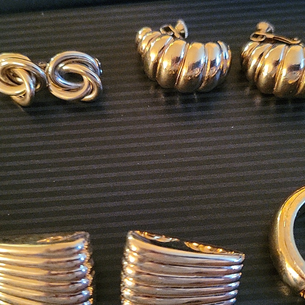 Bundle - 5 pairs of clip earrings.